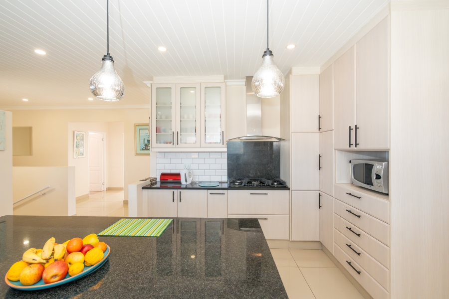 4 Bedroom Property for Sale in Myburgh Park Western Cape
